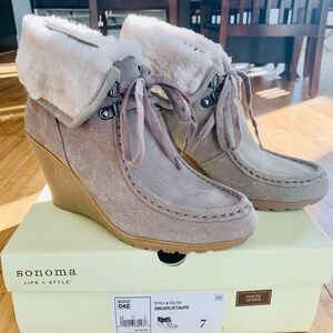 Sonoma Taupe Suede Wedges with Fur Trim